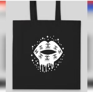 - Tote bag for women